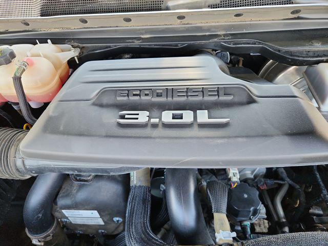 2021 Ram 1500 Limited Crew Cab 4x4 57 Box