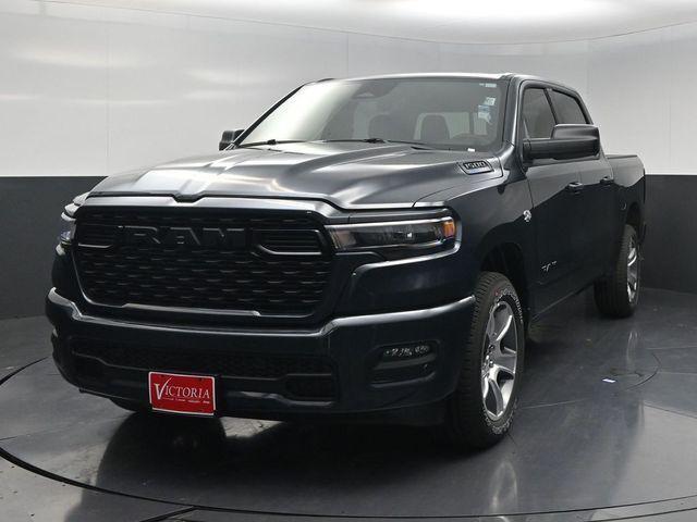 2026 RAM Ram 1500 RAM 1500 EXPRESS CREW CAB 4X2 57 BOX