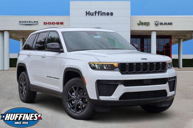 2027 Jeep Grand Cherokee Laredo Altitude