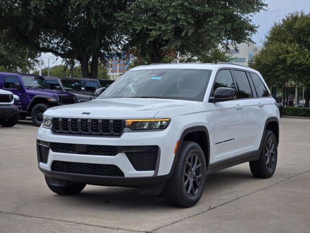 2027 Jeep Grand Cherokee Laredo Altitude