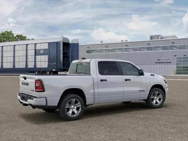 2026 RAM Ram 1500 RAM 1500 EXPRESS CREW CAB 4X4 57 BOX