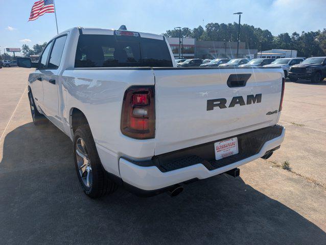 2026 RAM Ram 1500 RAM 1500 EXPRESS CREW CAB 4X4 57 BOX