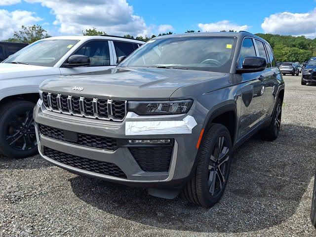 2027 Jeep Grand Cherokee GRAND CHEROKEE LIMITED 4X4