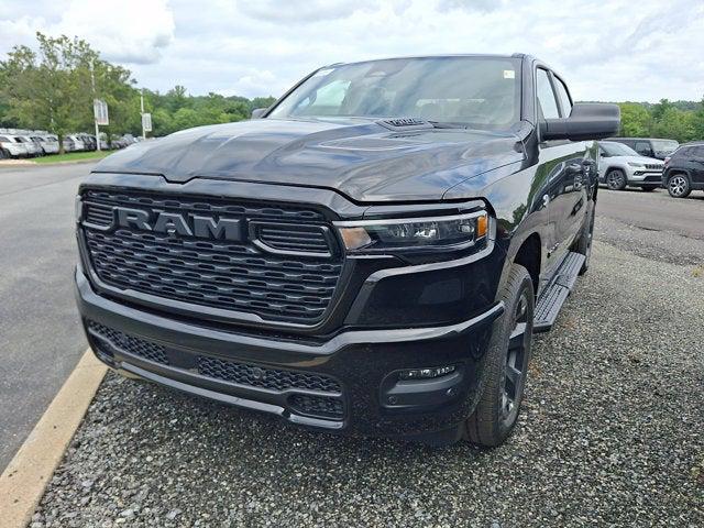 2026 RAM 1500 RAM 1500 EXPRESS CREW CAB 4X4 57 BOX