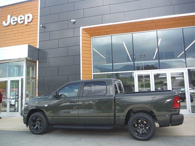 2026 RAM 1500 RAM 1500 EXPRESS CREW CAB 4X4 57 BOX