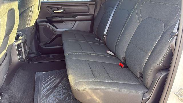 2026 Ram 1500 Express Crew Cab 4x4 57 Box