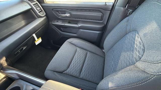 2026 Ram 1500 Express Crew Cab 4x4 57 Box