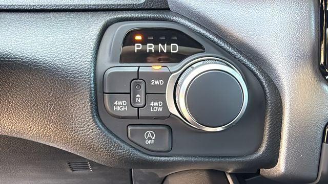 2026 Ram 1500 Express Crew Cab 4x4 57 Box