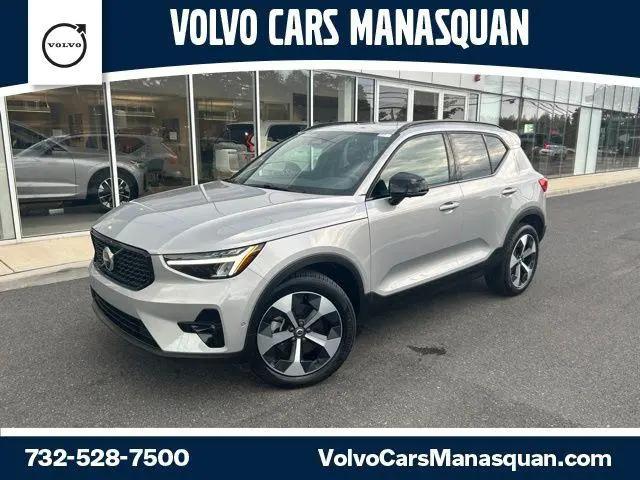 2025 Volvo XC40 B5 Plus Dark Theme for sale in Manasquan, NJ