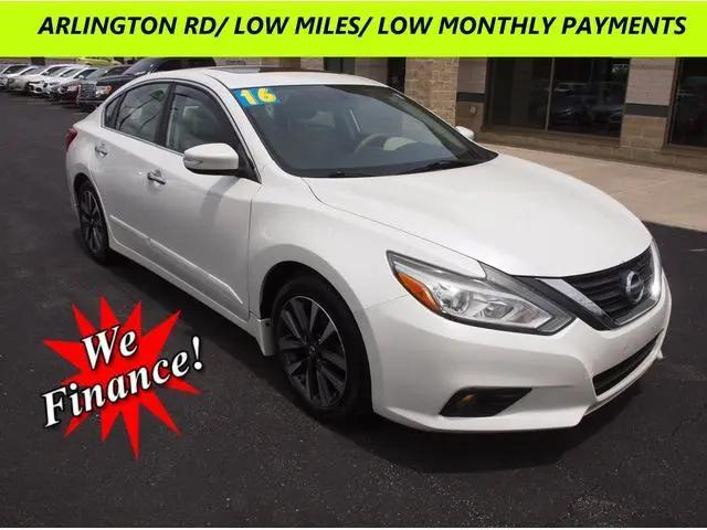 2016 Nissan Altima 2.5 SV for sale in Akron, OH