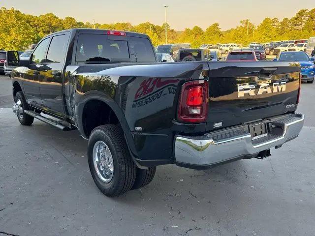2026 Ram 3500 Tradesman Crew Cab 4x4 8 Box