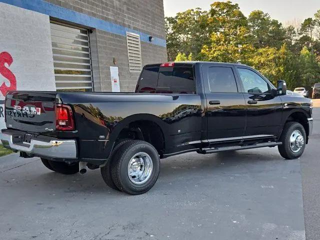 2026 Ram 3500 Tradesman Crew Cab 4x4 8 Box