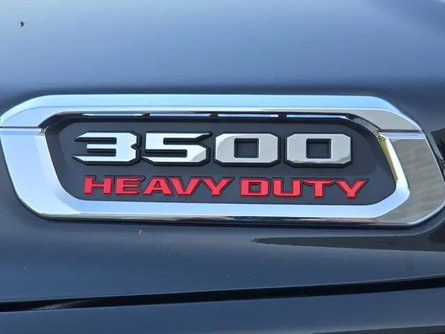2026 Ram 3500 Tradesman Crew Cab 4x4 8 Box
