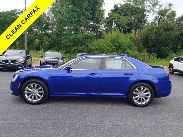 2019 Chrysler 300 Touring L AWD 2019 Chrysler 300 Touring L AWD