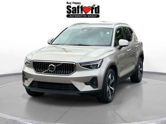 2024 Volvo XC40 B5 Plus Bright Theme 2024 Volvo XC40 B5 Plus Bright Theme