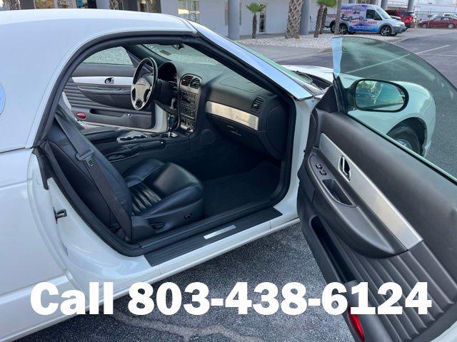 2002 Ford Thunderbird Base