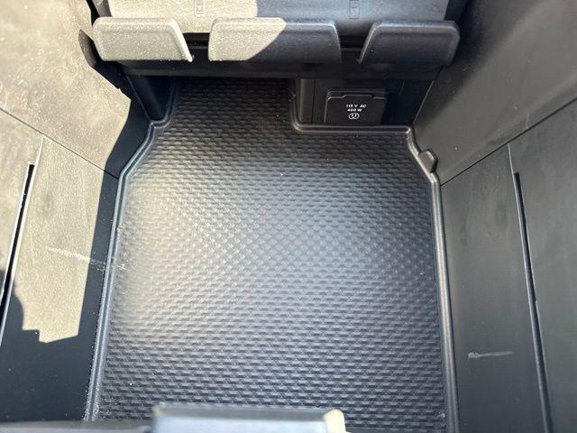 2023 Ram 1500 Limited Crew Cab 4x4 5'7" Box