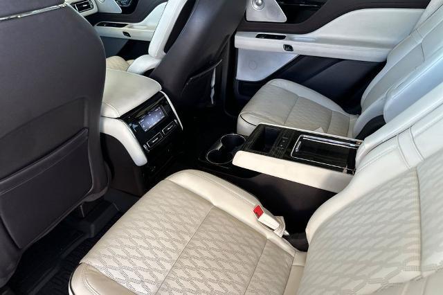 2023 Lincoln Aviator Black Label
