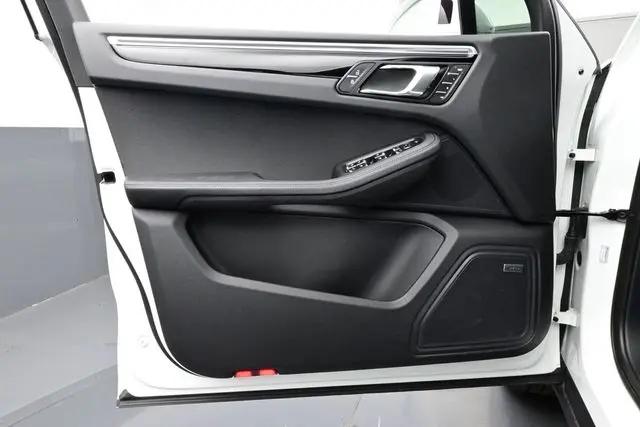 2024 Porsche Macan Macan