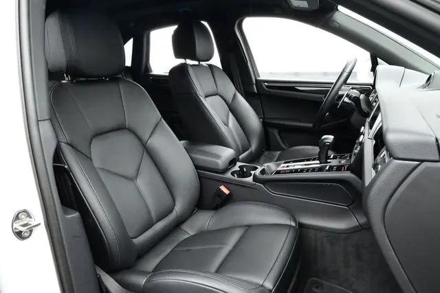 2024 Porsche Macan Macan