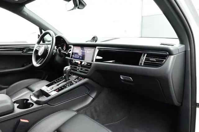 2024 Porsche Macan Macan