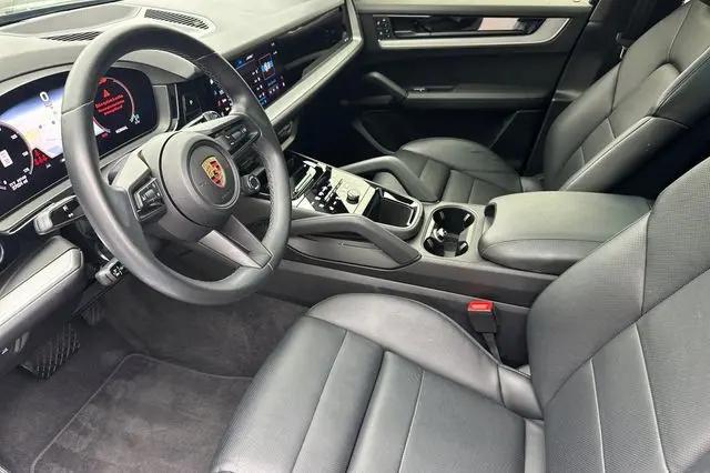 2024 Porsche Cayenne Cayenne