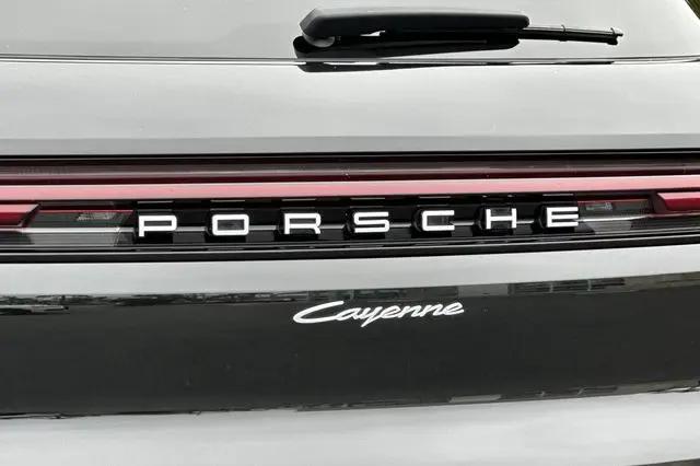 2024 Porsche Cayenne Cayenne