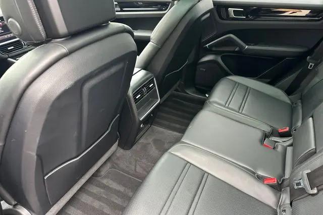 2023 Porsche Cayenne Cayenne