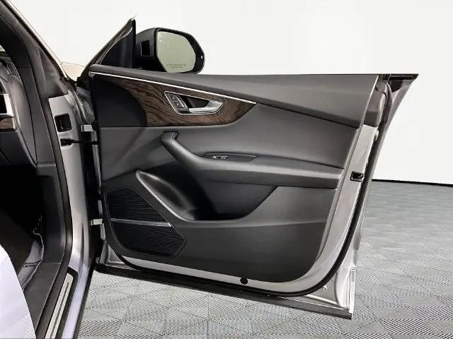 2019 Audi Q8 55 Premium