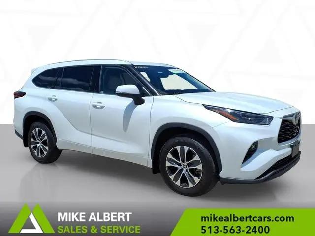 2022 Toyota Highlander XLE for sale near Cincinnnati, OH