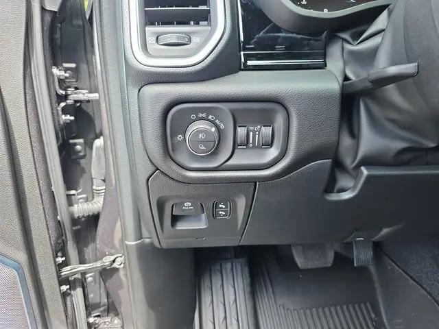 2026 Ram 1500 Laramie Crew Cab 4x4 57 Box