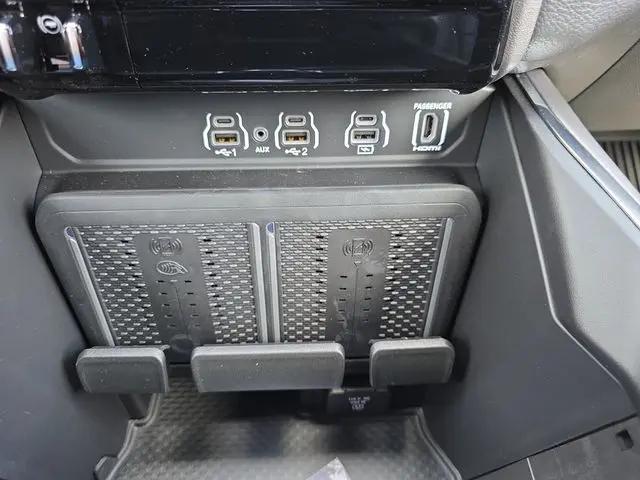 2026 Ram 1500 Laramie Crew Cab 4x4 57 Box