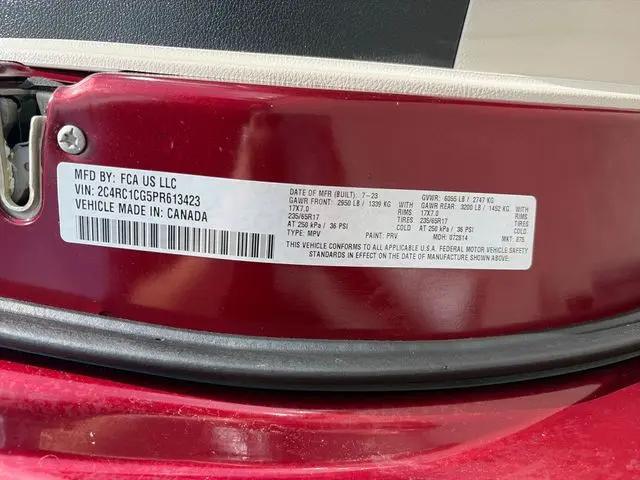 2023 Chrysler Voyager LX