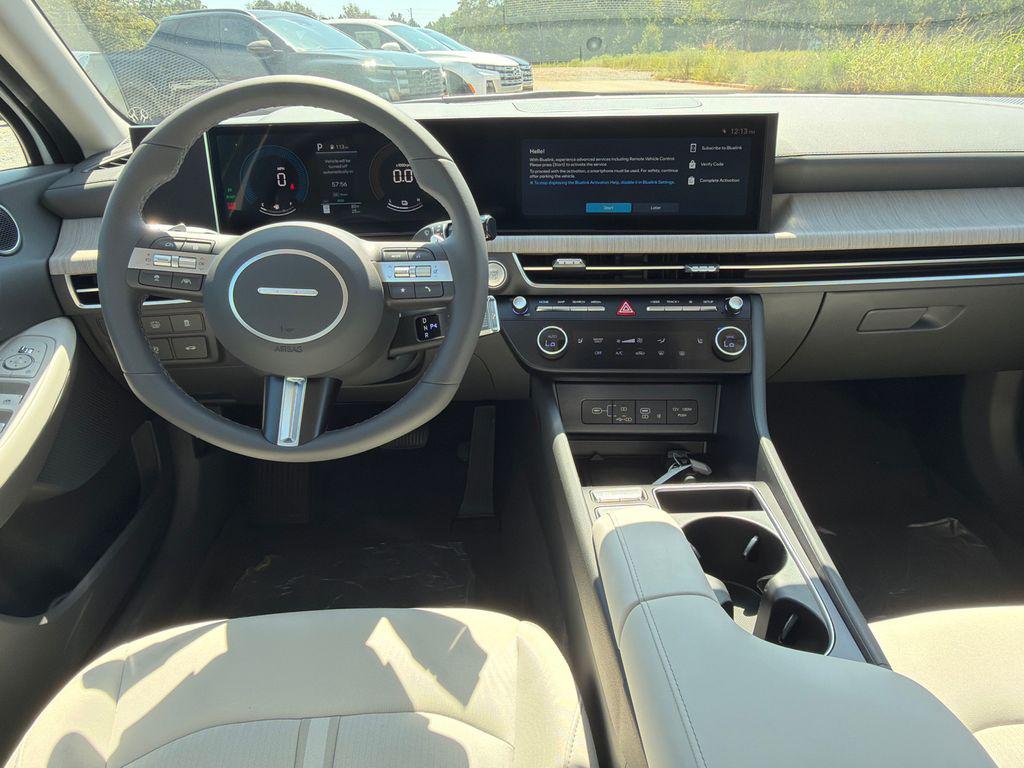 New 2026 White Hyundai SEL image 23