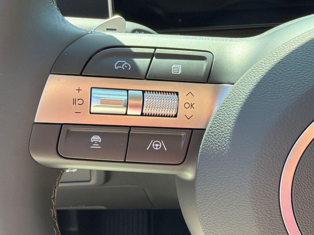 New 2026 White Hyundai SEL image 25