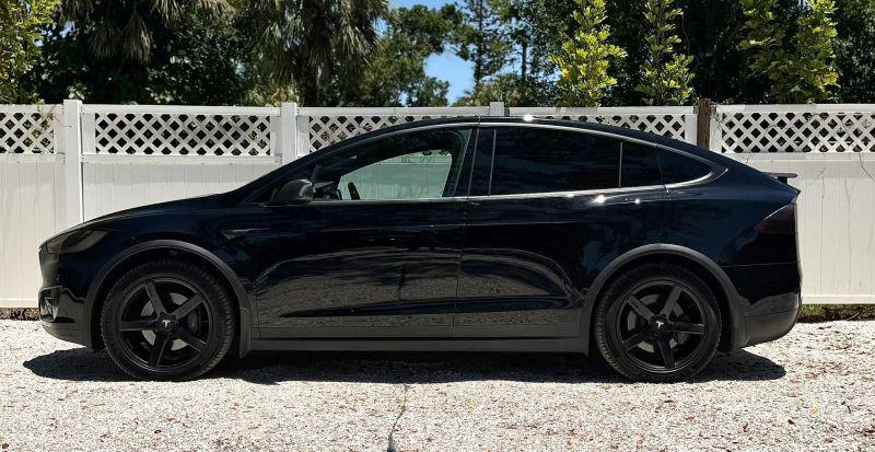 2021 Tesla Model X Long Range Plus Dual Motor All-Wheel Drive