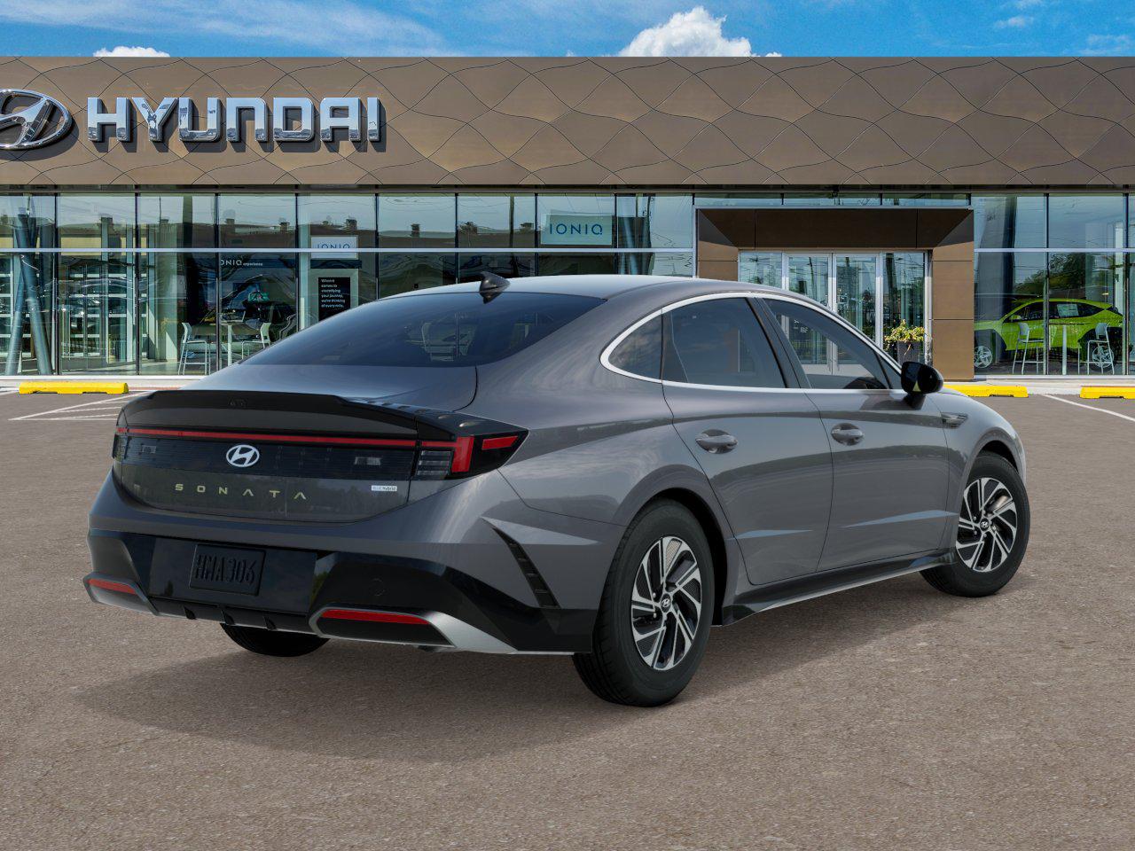 2026 Hyundai Sonata Hybrid Blue photo 4