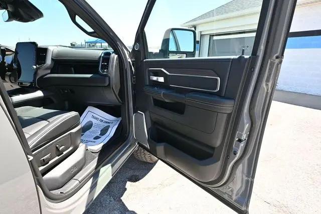 2026 Ram 2500 Laramie Crew Cab 4x4 64 Box