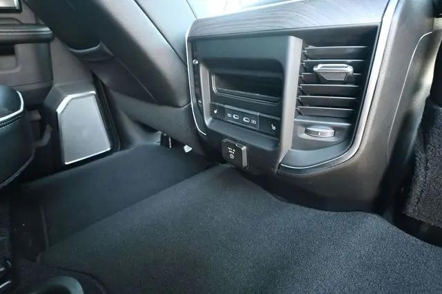 2026 Ram 2500 Laramie Crew Cab 4x4 64 Box