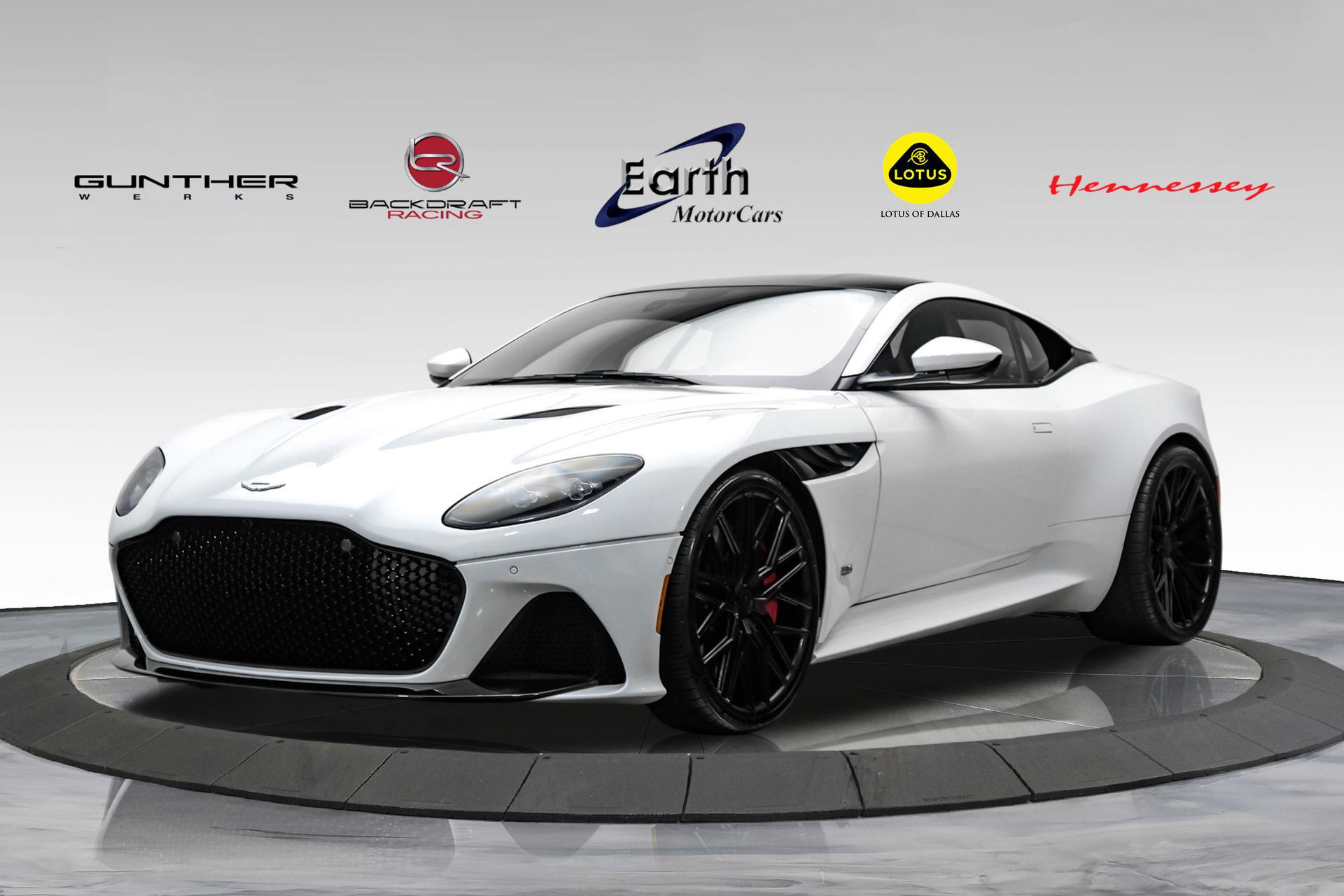 2023 Aston Martin DBS