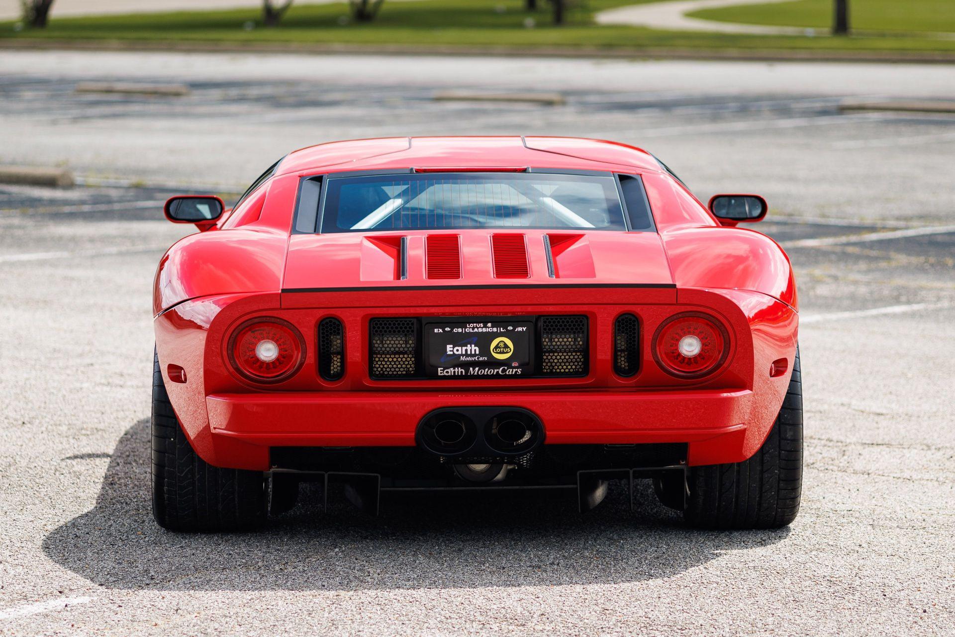 2005 Ford GT Base - Photo 10