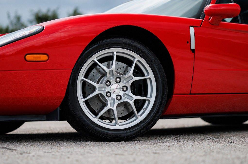 2005 Ford GT Base - Photo 19