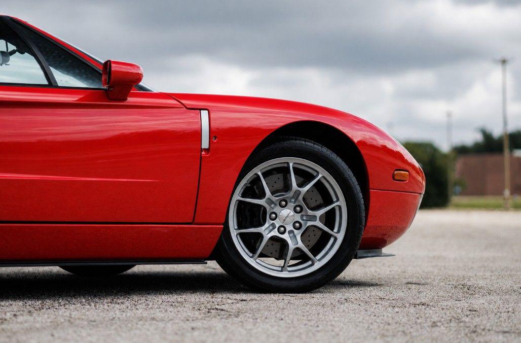 2005 Ford GT Base - Photo 20