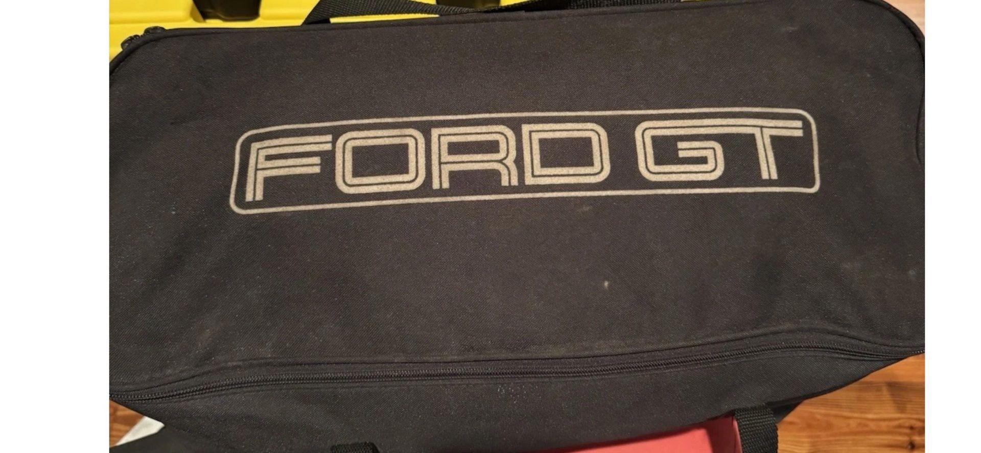 2005 Ford GT Base - Photo 64