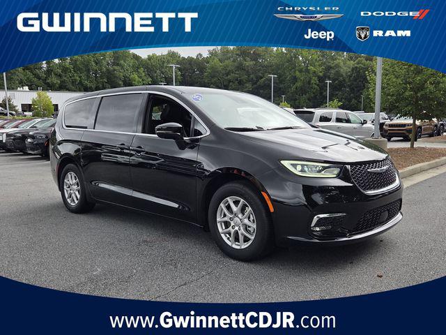 2025 Chrysler Pacifica Select for sale in Stone Mountain, GA