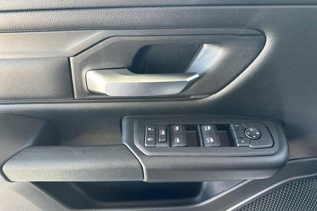2026 Ram 1500 Express Crew Cab 4x4 57 Box