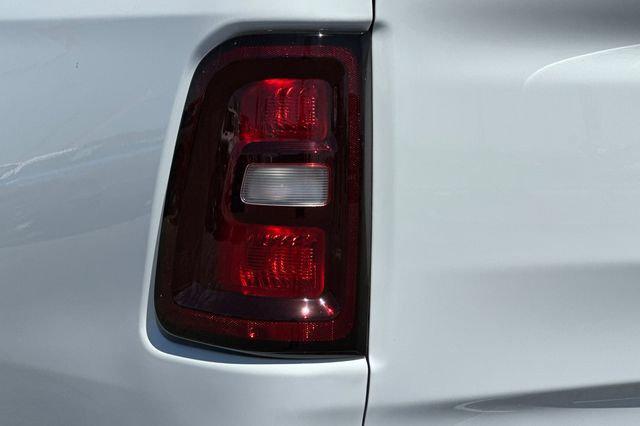 2026 Ram 1500 Express Crew Cab 4x4 57 Box