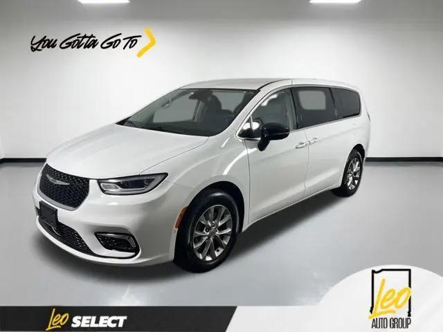 2024 Chrysler Pacifica Touring L AWD for sale in Columbus, IN