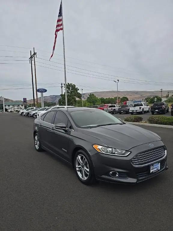 2015 Ford Fusion Hybrid SE for sale in The Dalles, OR