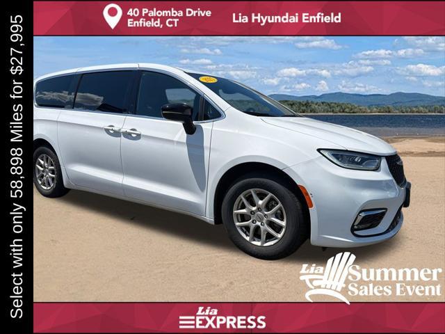 2025 Chrysler Pacifica Select for sale in ENFIELD, CT